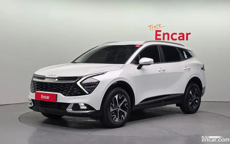 Kia Sportage Hybrid 2WD 2024 — фото 1, купить с доставкой в Москву
