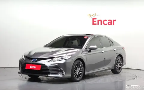Toyota Camry 2023 buy in Moscow