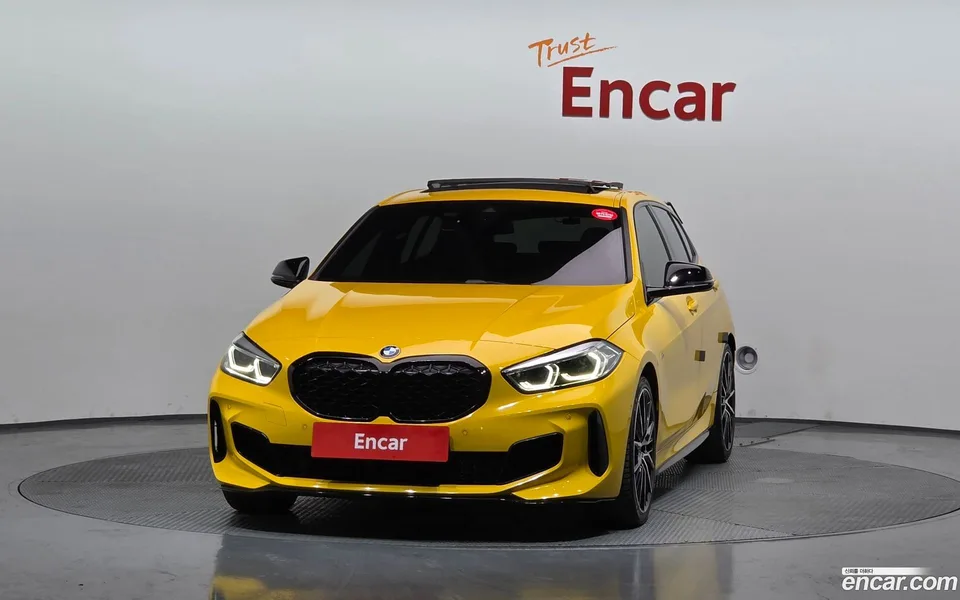 BMW 1 Series M135i xDrive 2022 — thumbnail 3