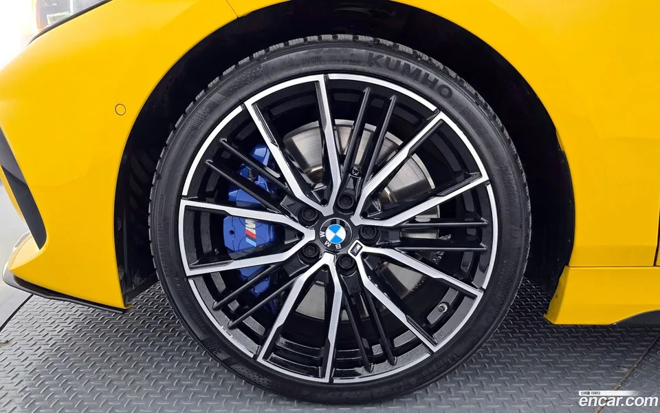 BMW 1 Series M135i xDrive 2022 — thumbnail 5