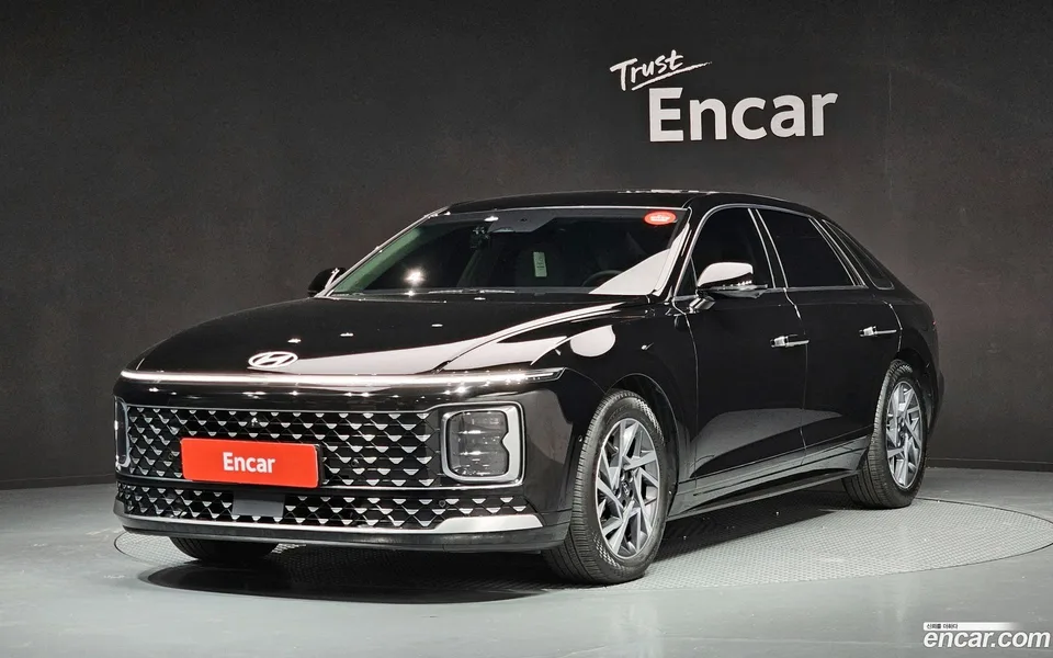 Hyundai Grandeur 2.5 2WD 2023 — фото 1, купить с доставкой в Москву