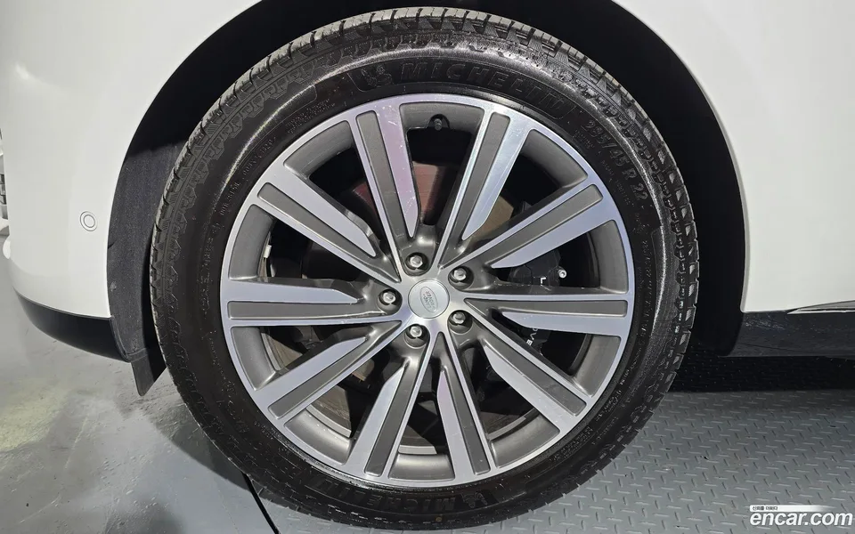 Land Rover Range Rover P550E AB 2025 — миниатюра 2