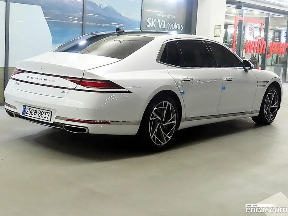 Genesis G90 3.5 AWD 2023 — миниатюра 4