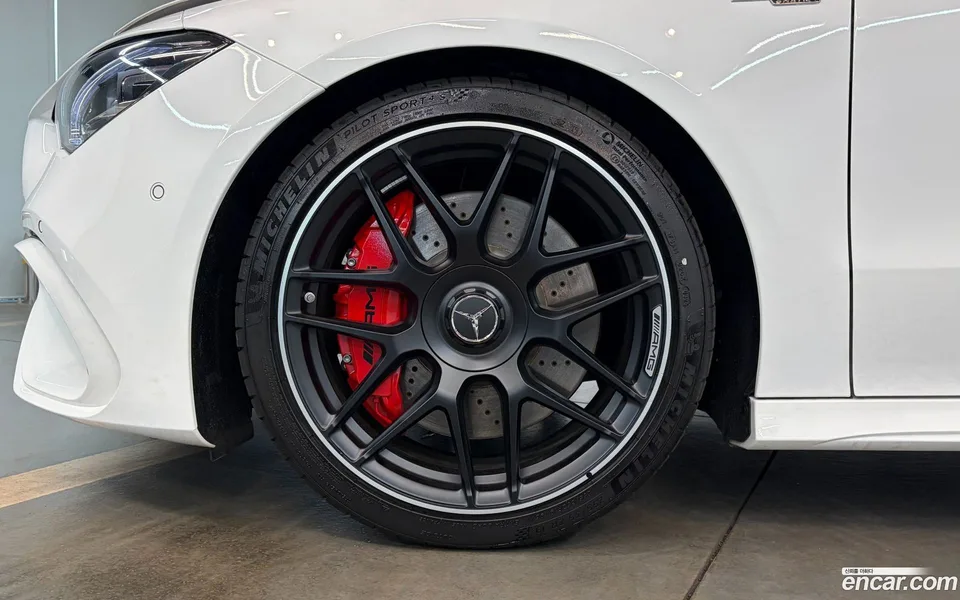Mercedes-Benz CLA-Class AMG CLA 45 S 4MATIC+ 2025 — миниатюра 5