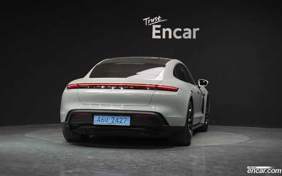 Porsche Taycan 4S 2024 — миниатюра 4