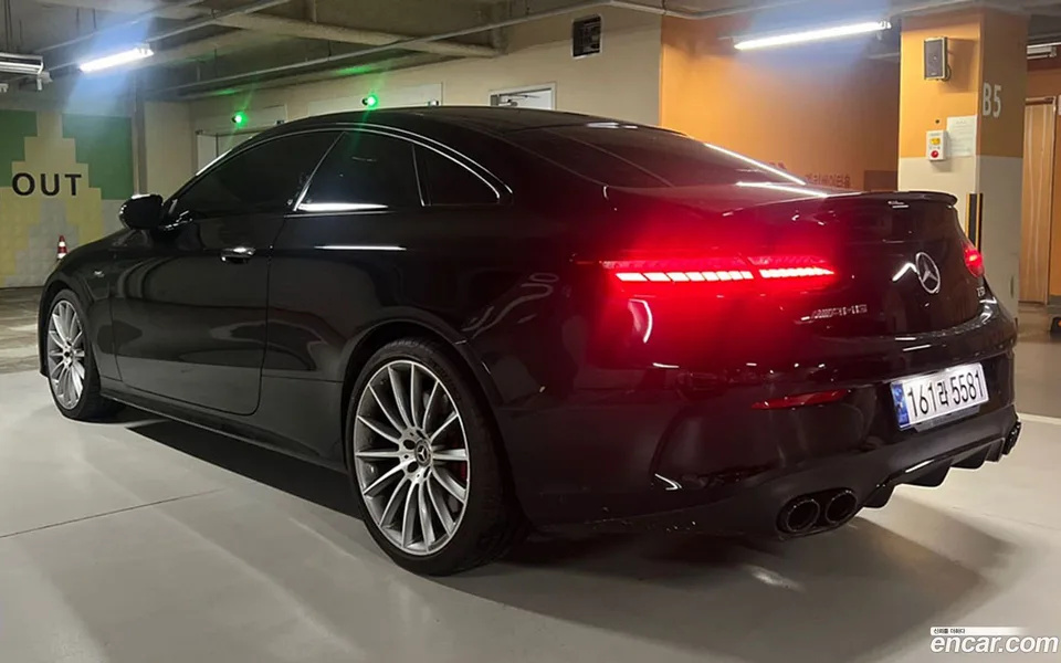 Mercedes-Benz E-Class E53 AMG 4MATIC+ 2023 — миниатюра 3