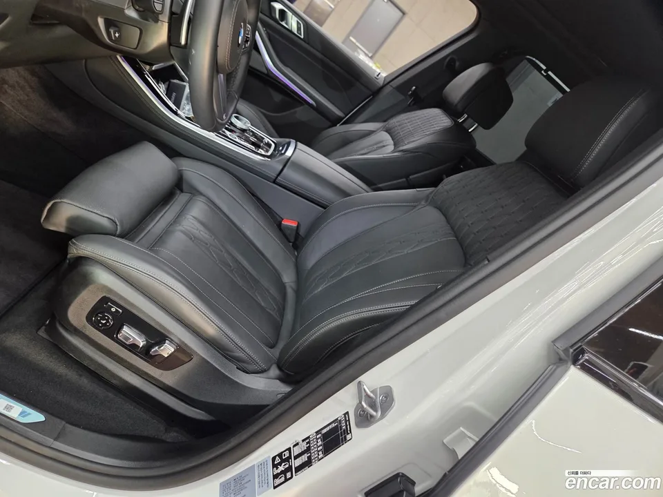 BMW X5 xDrive 40i M 2025 — миниатюра 4