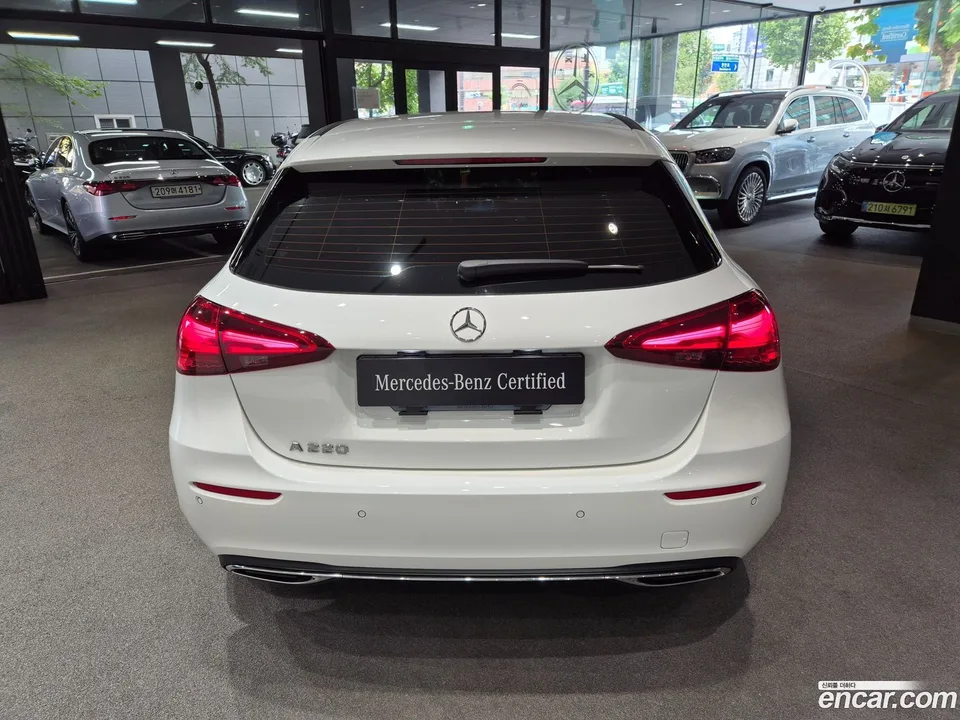 Mercedes-Benz A-Class A220 2025 — миниатюра 4