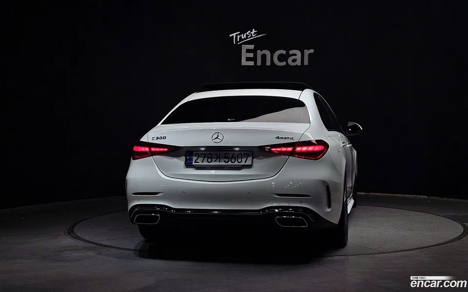 Mercedes-Benz C-Class C300 4MATIC AMG Line 2023 — миниатюра 4