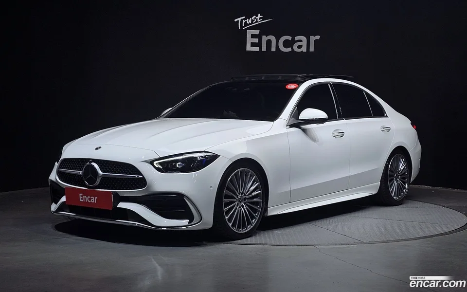 Mercedes-Benz C-Class C300 4MATIC AMG Line 2023 — фото 1, купить с доставкой в Москву