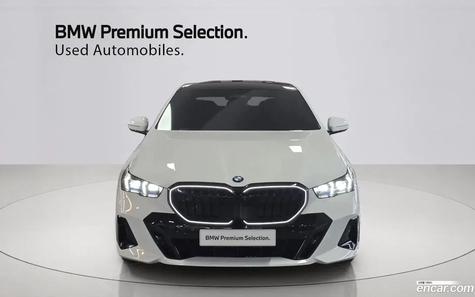 BMW 5 Series 520i 2024 — миниатюра 3