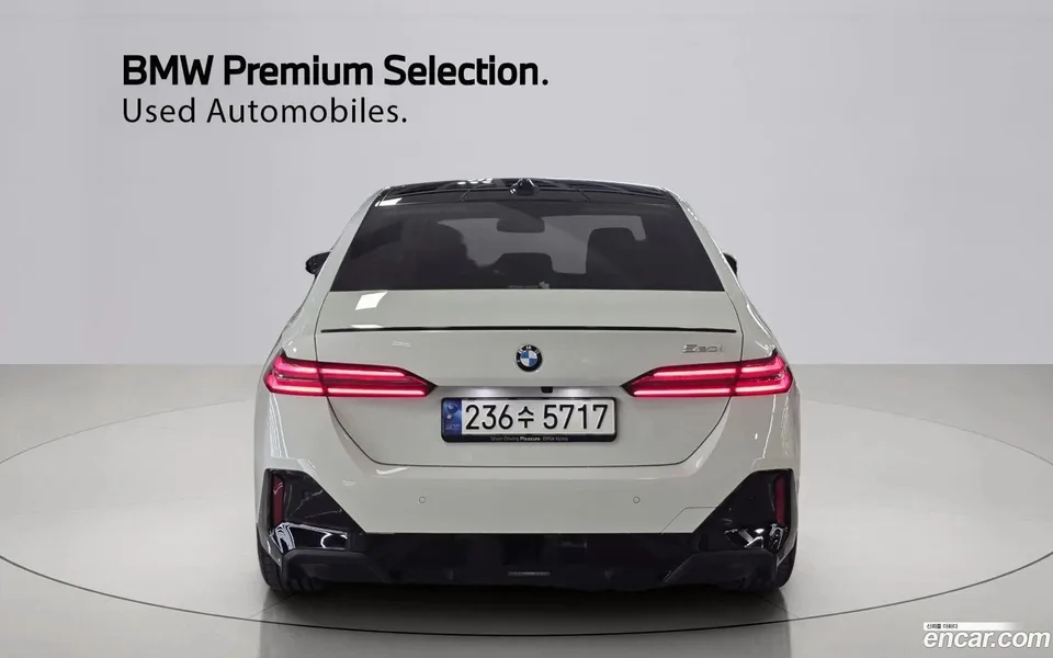 BMW 5 Series 520i 2024 — миниатюра 4