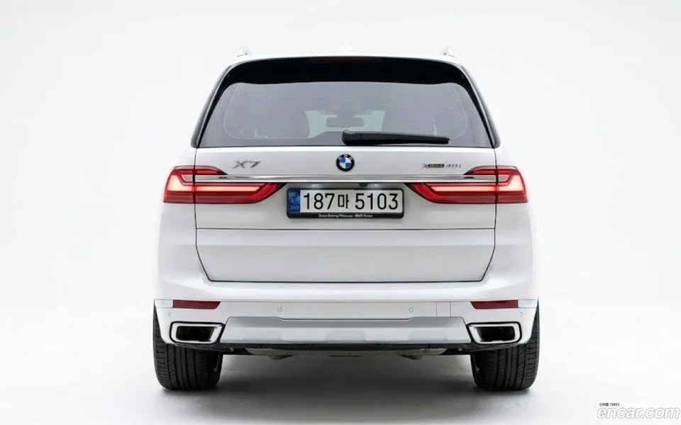 BMW X7 xDrive 40i 7 2023 — миниатюра 4