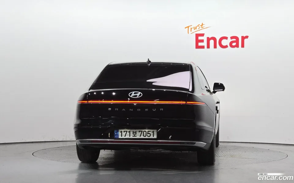 Hyundai Grandeur Hybrid 2023 — миниатюра 4