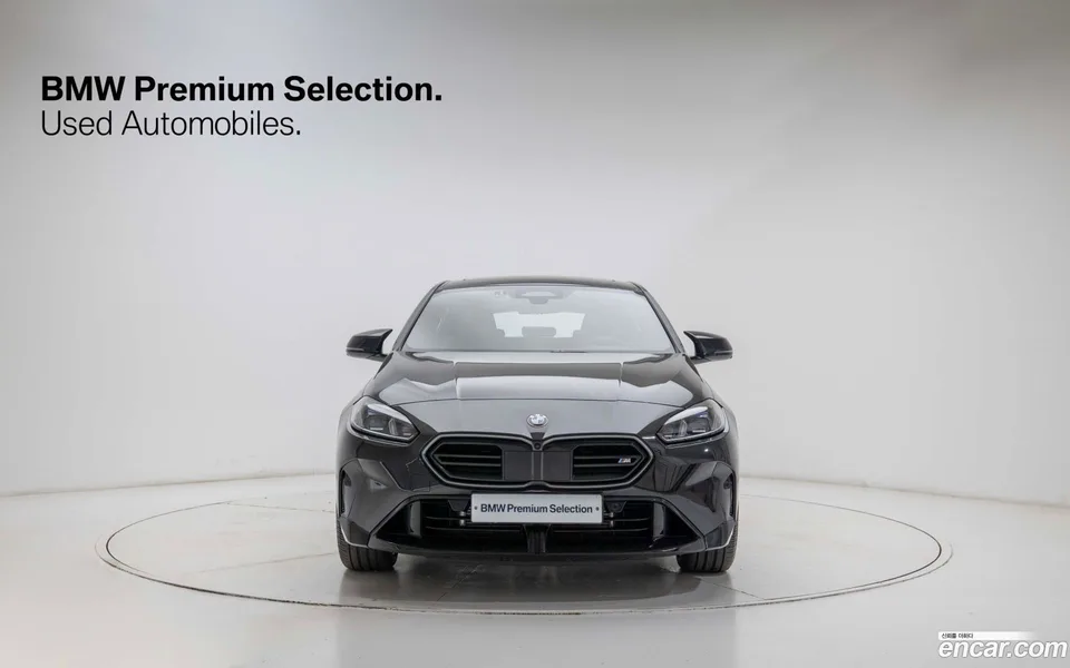 BMW 1 Series M135 xDrive 2025 — миниатюра 3