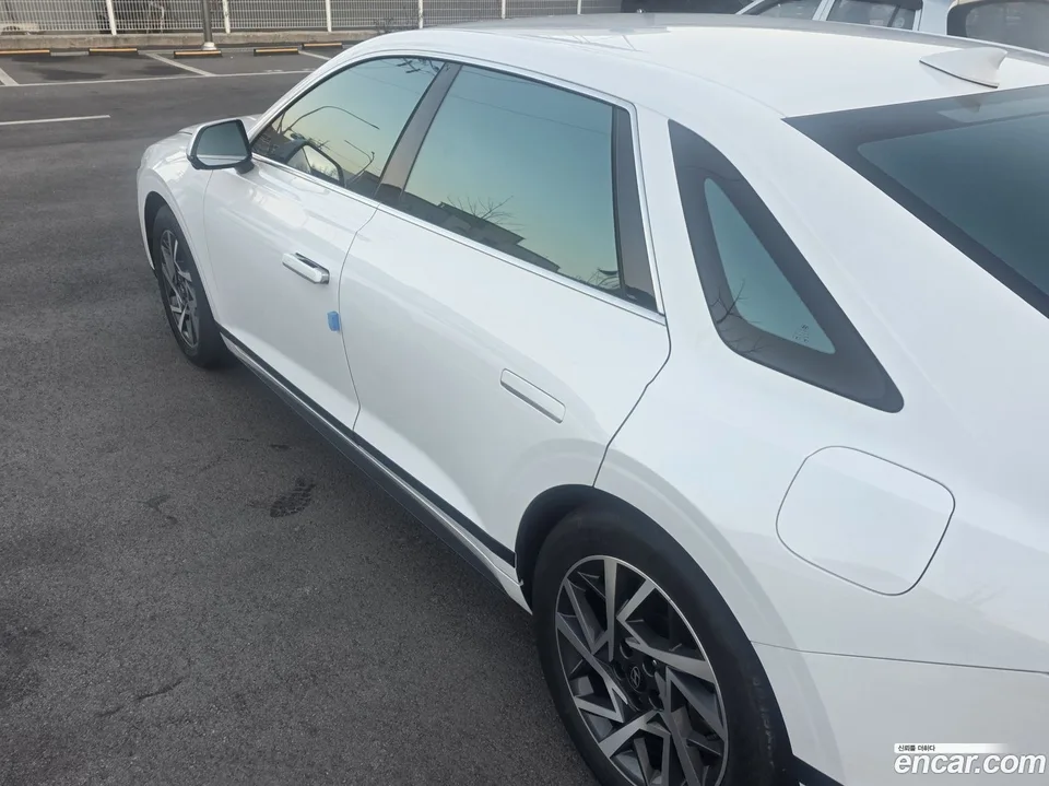 Hyundai Grandeur Hybrid 2024 — миниатюра 5
