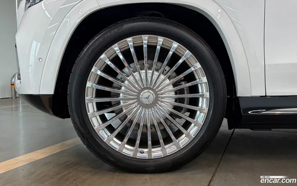 Mercedes-Benz GLS-Class GLS600 4MATIC 2026 — миниатюра 5