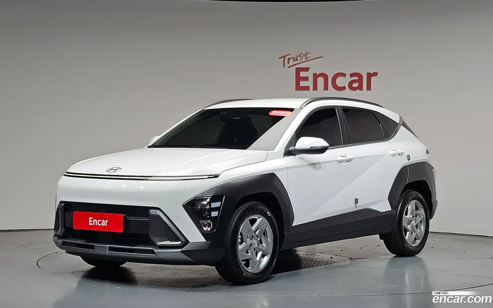 Hyundai Kona 1.6 2WD 2023 — фото 1, купить с доставкой в Москву