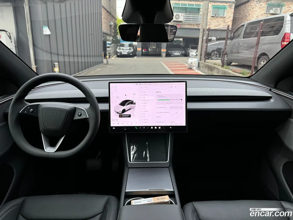 Tesla Model Y RWD 2026 — миниатюра 4