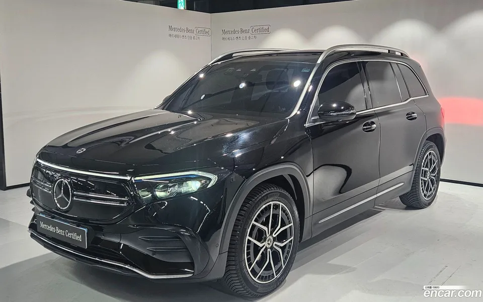 Mercedes-Benz EQB EQB300 4MATIC AMG 2023 — photo 1, buy with delivery to Moscow