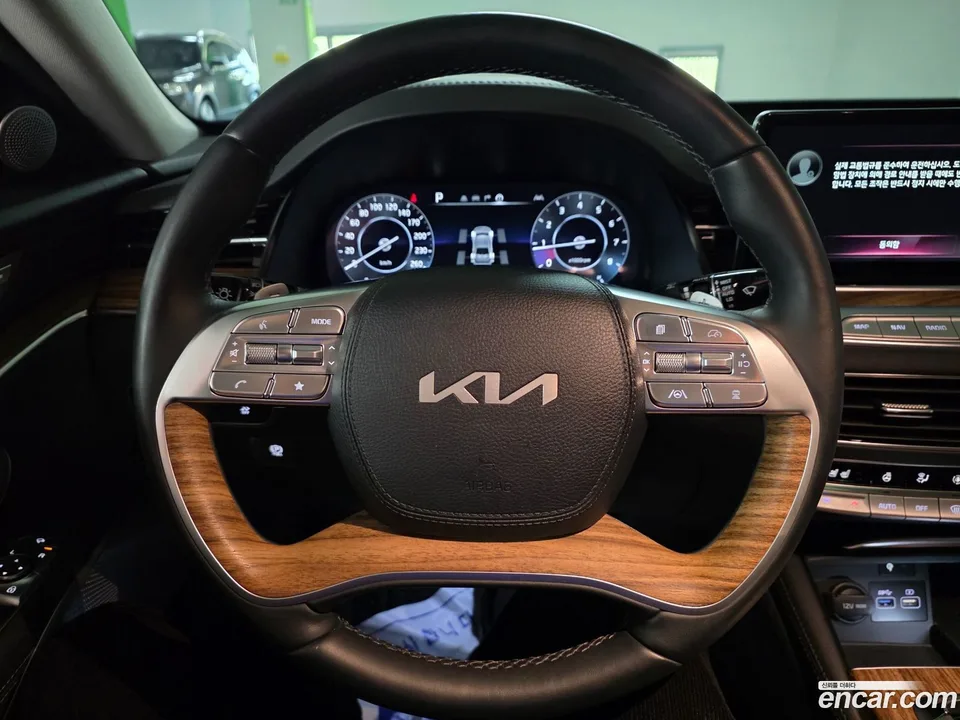 Kia K9 3.8 GDI AWD 2023 — миниатюра 5