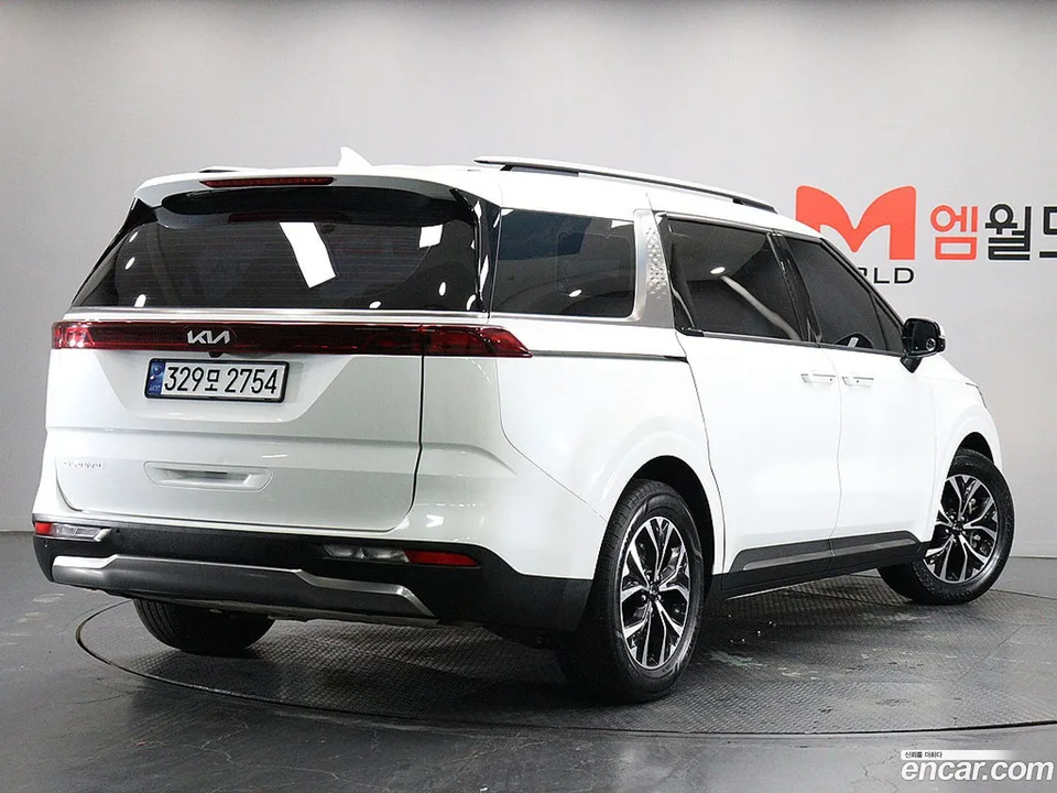 Kia Carnival 9 2022 — миниатюра 3