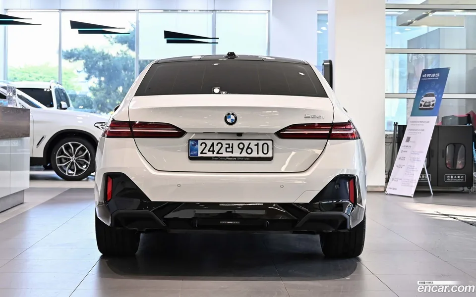 BMW 5 Series 520i M 2026 — миниатюра 4