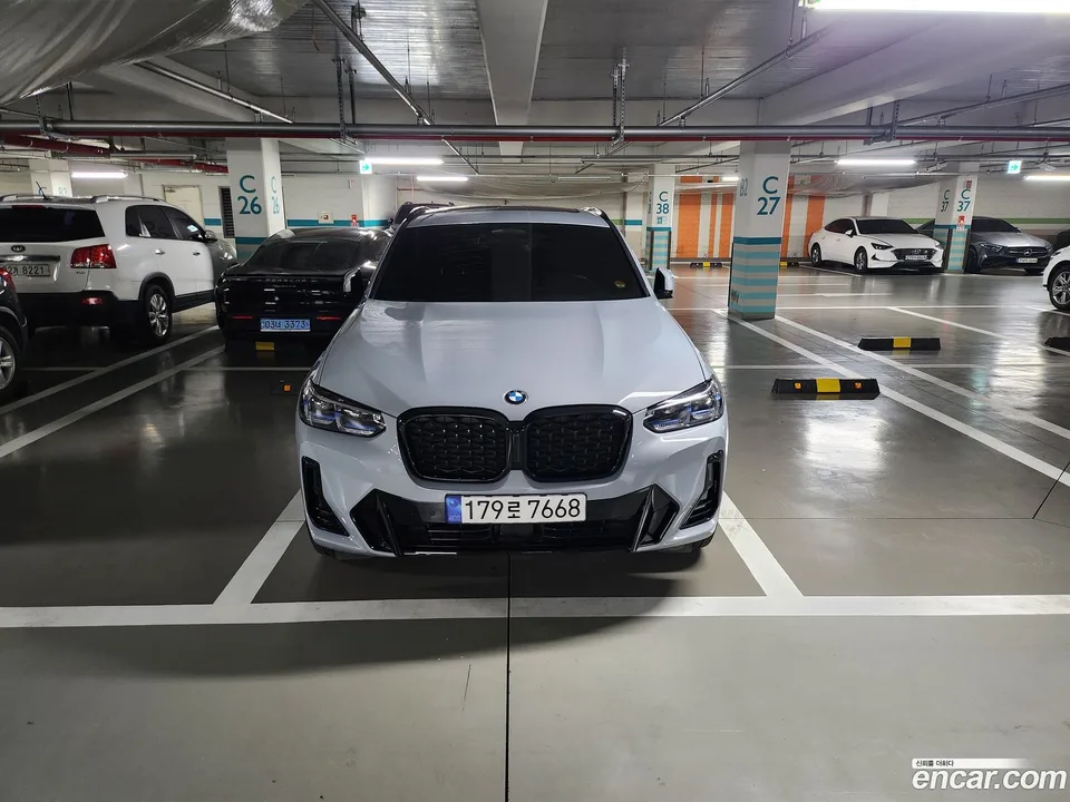 BMW X4 xDrive20i M 2022 — thumbnail 3