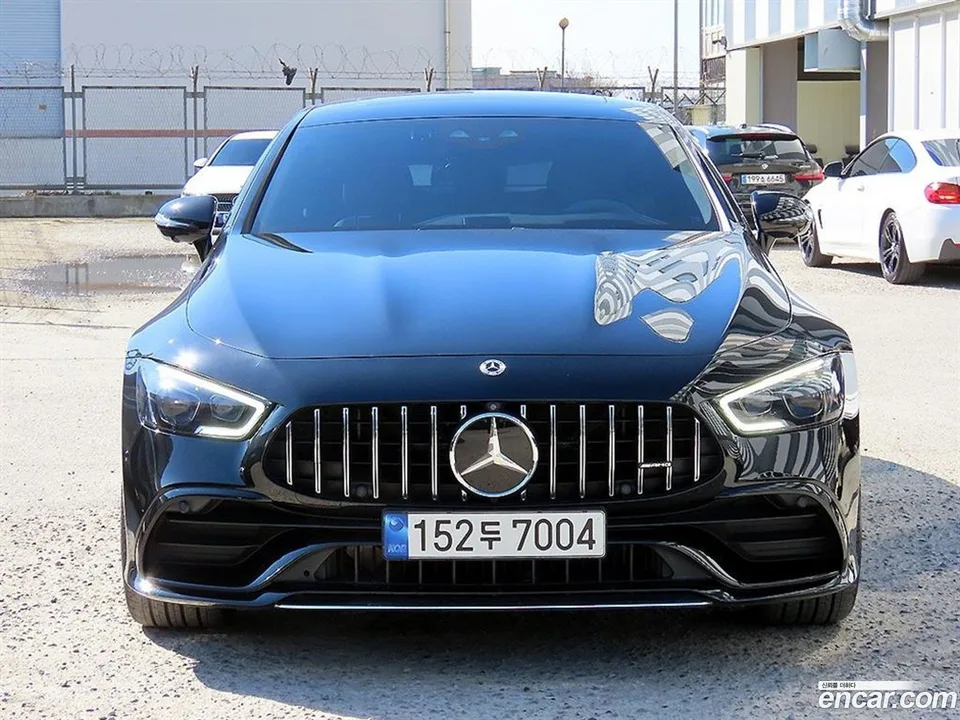 Mercedes-Benz AMG GT 4 43 4MATIC+ 2022 — фото 1, купить с доставкой в Москву