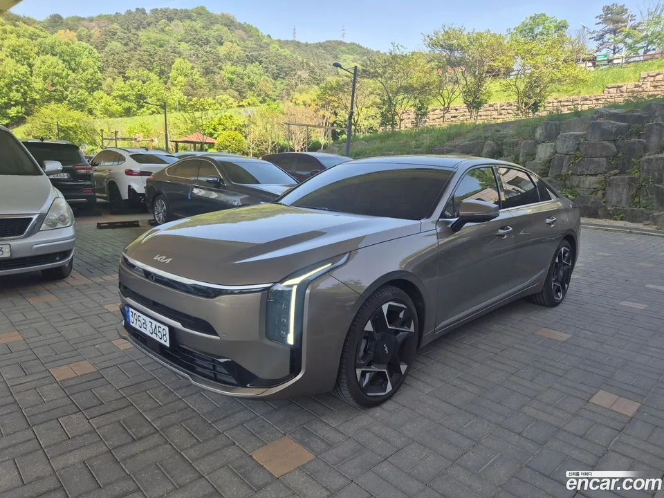 Kia K8 2.5 2WD 2025 — фото 1, купить с доставкой в Москву
