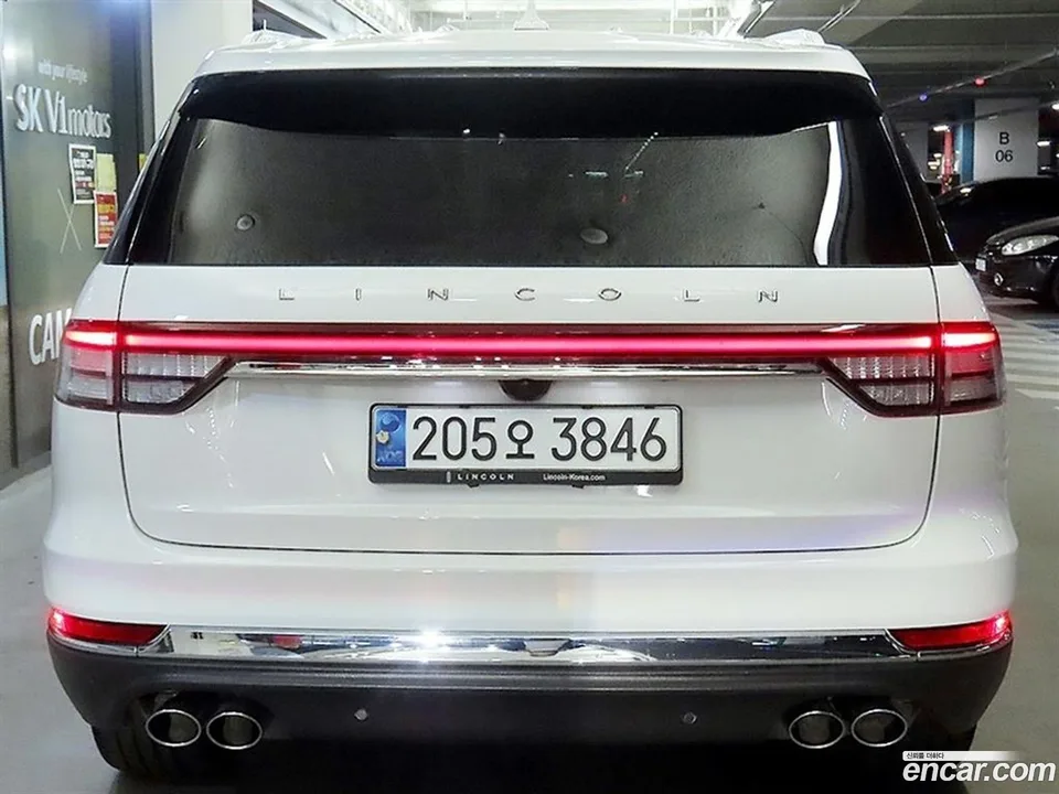 Lincoln Aviator 3.0 AWD 2023 — миниатюра 2
