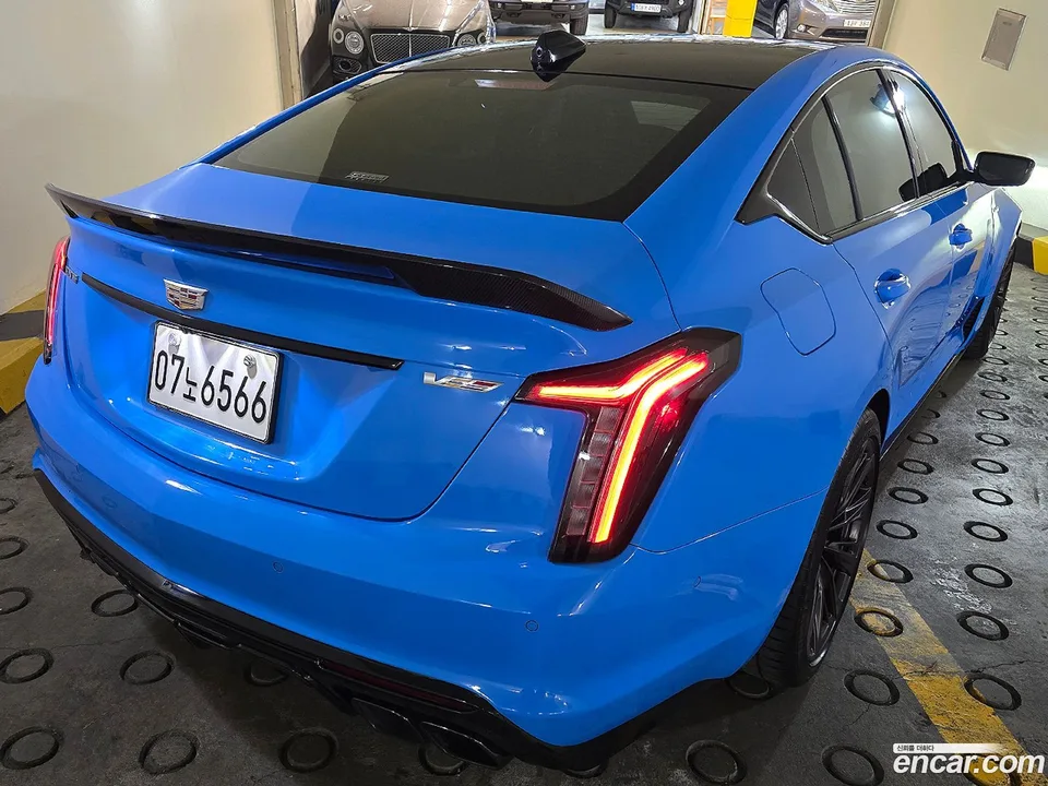 Cadillac CT5-V 6.2 2022 — миниатюра 4