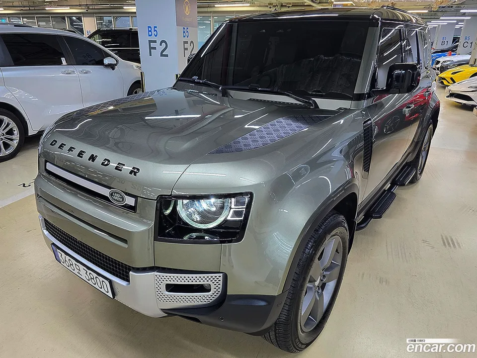 Land Rover Defender 110 D300 HSE 2023 — миниатюра 5