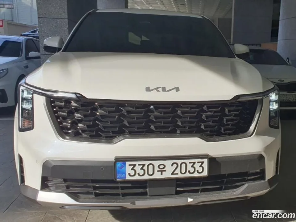 Kia Sorento 2.5T 2WD 2024 — фото 1, купить с доставкой в Москву