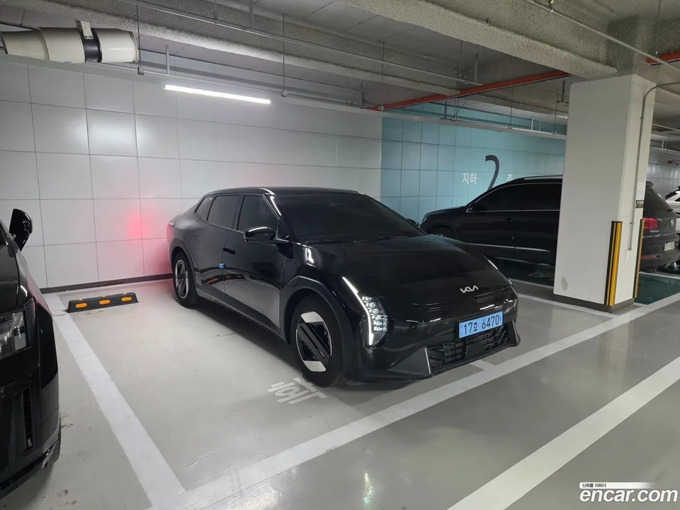 Kia EV4 2025