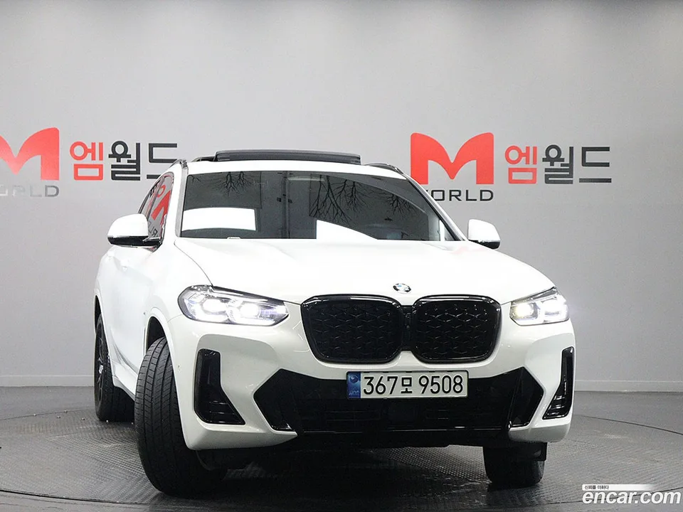 BMW X4 xDrive20i M 2023 — миниатюра 3