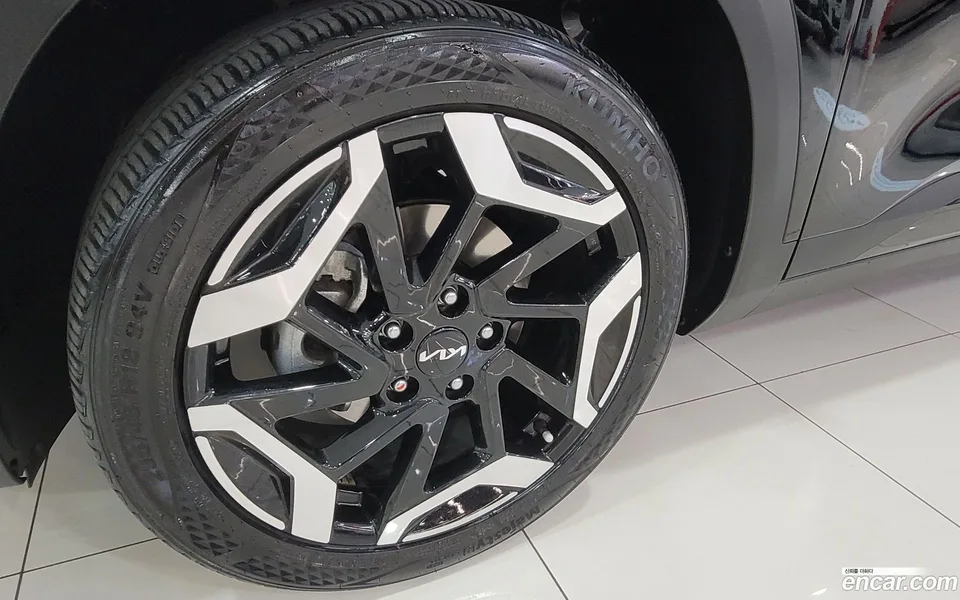 Kia Seltos 2.0 2WD 2023 — миниатюра 2