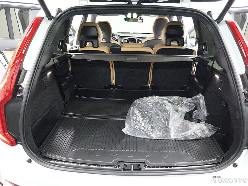 Volvo XC90 B6 2022 — миниатюра 2