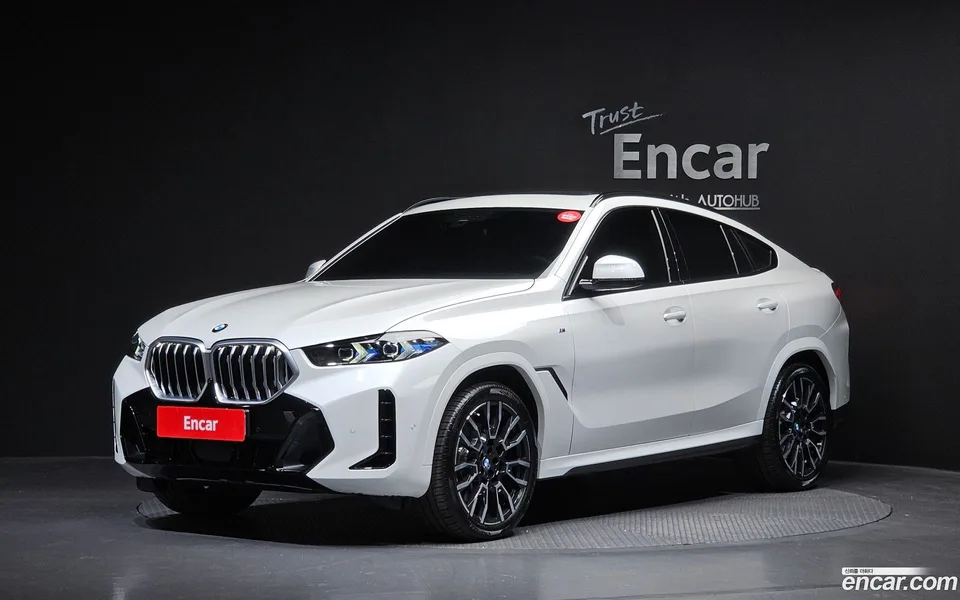BMW X6 xDrive40i M 2025 — фото 1, купить с доставкой в Москву