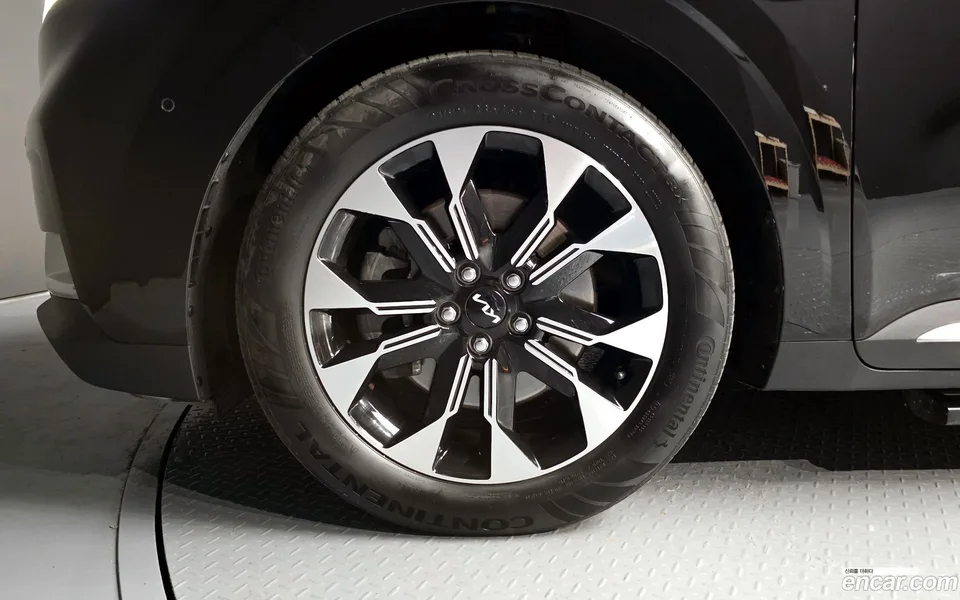 Kia Carnival 9 () 2022 — миниатюра 5