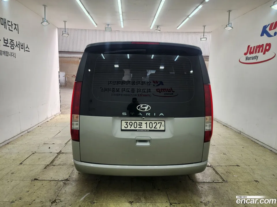 Hyundai Staria 9 2022 — миниатюра 4