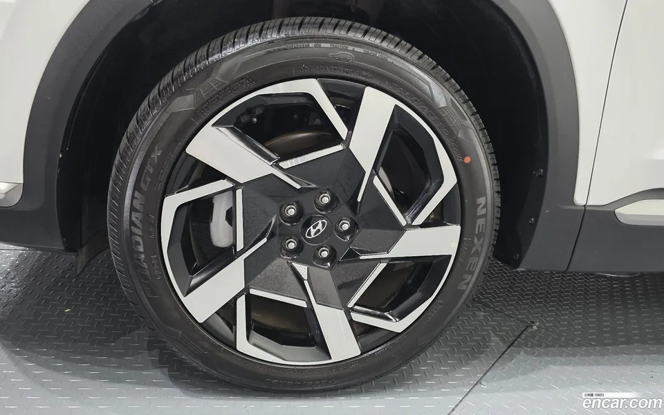 Hyundai SantaFe 2.5T 2WD 2023 — миниатюра 5