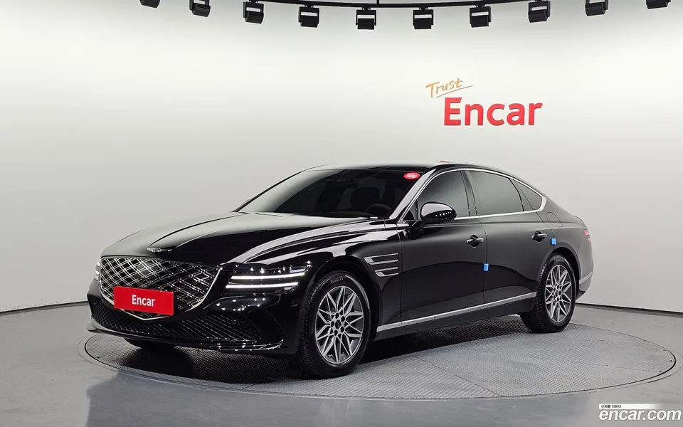 Genesis G80 2.5 2WD 2025 — фото 1, купить с доставкой в Москву