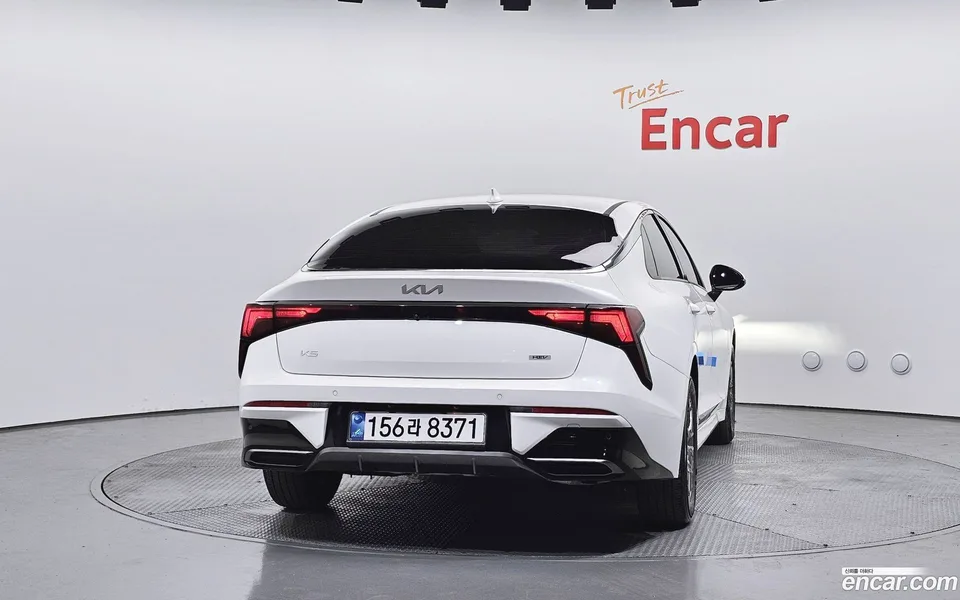 Kia K5 Hybrid 2024 — миниатюра 4