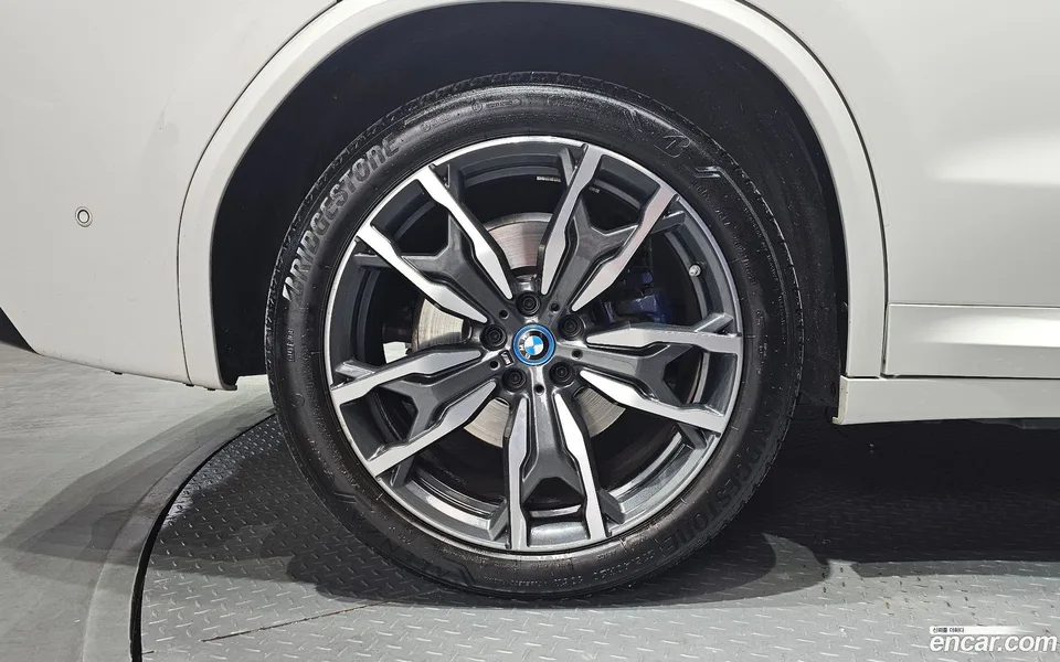 BMW X3 xDrive 30e M 2023 — миниатюра 5