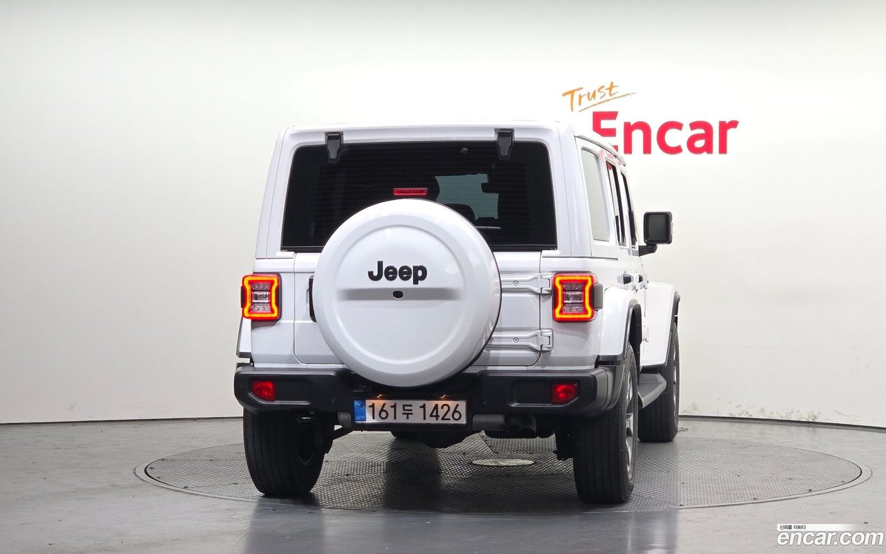Jeep Wrangler 2022 — 4