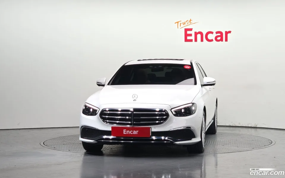 Mercedes-Benz E-Class E250 2023 — миниатюра 3