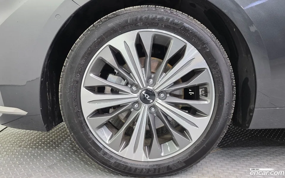 Kia K8 Hybrid 2023 — миниатюра 2
