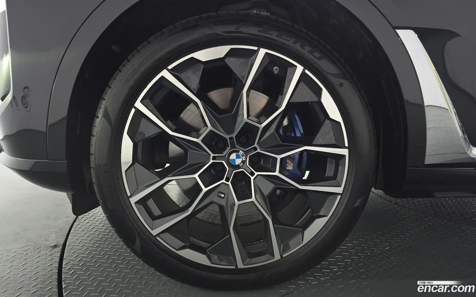 BMW X7 xDrive 40d M 6 2025 — миниатюра 5