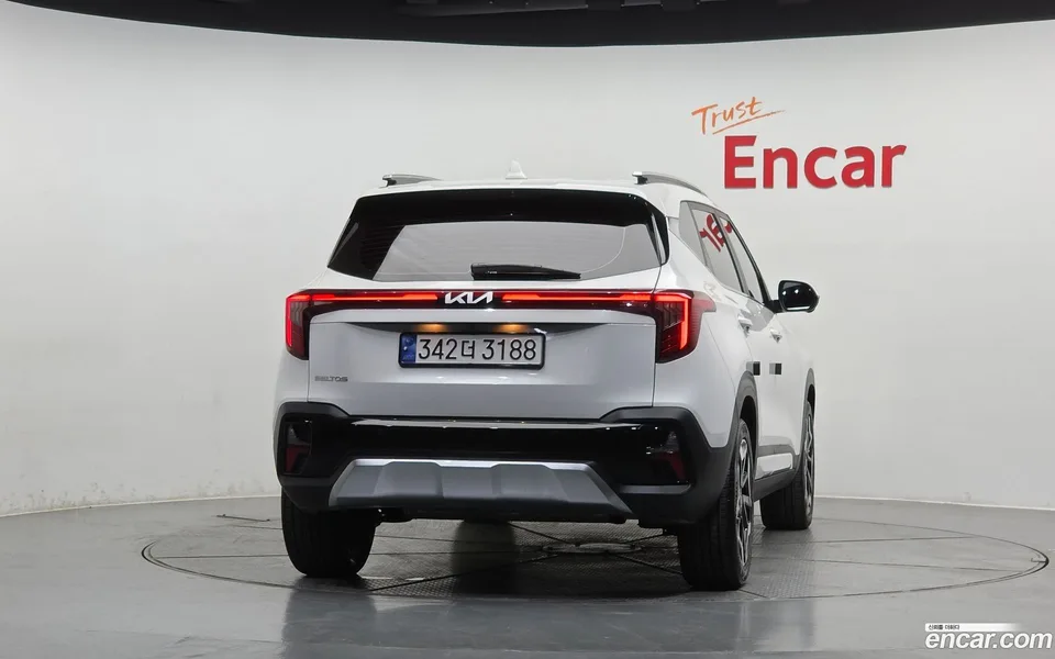 Kia Seltos 1.6 2WD 2024 — миниатюра 4